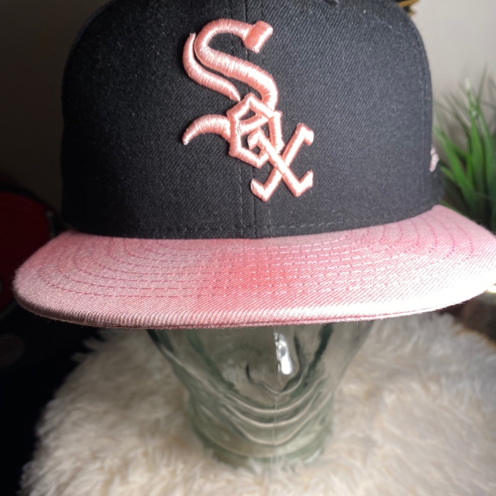 MLB fitted baseball cap